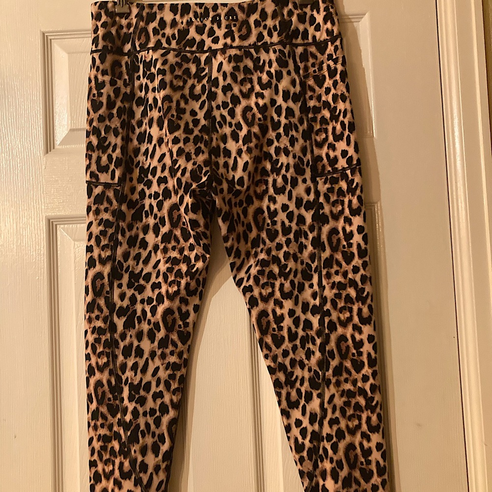 Victorias Secret Active Leggings